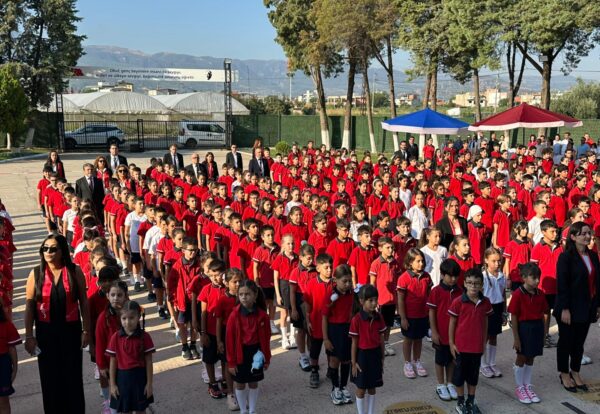 37043833-dc67-4c52-ab5f-44fcea13afda 37043833-dc67-4c52-ab5f-44fcea13afda