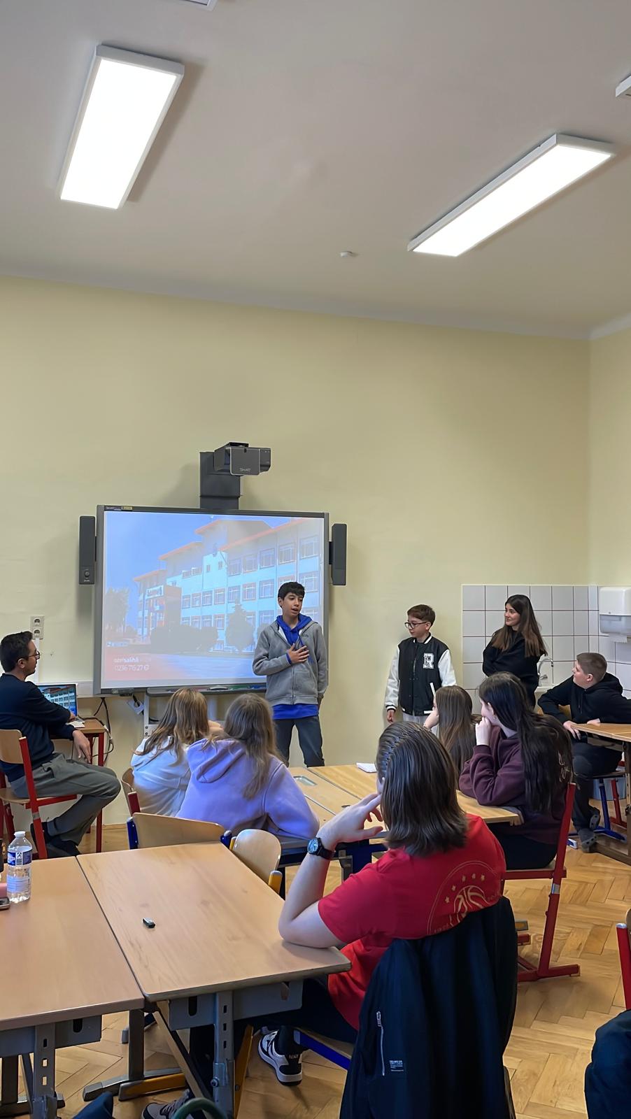 43c28b5f-38b6-44c2-8723-f9f517d2e67b