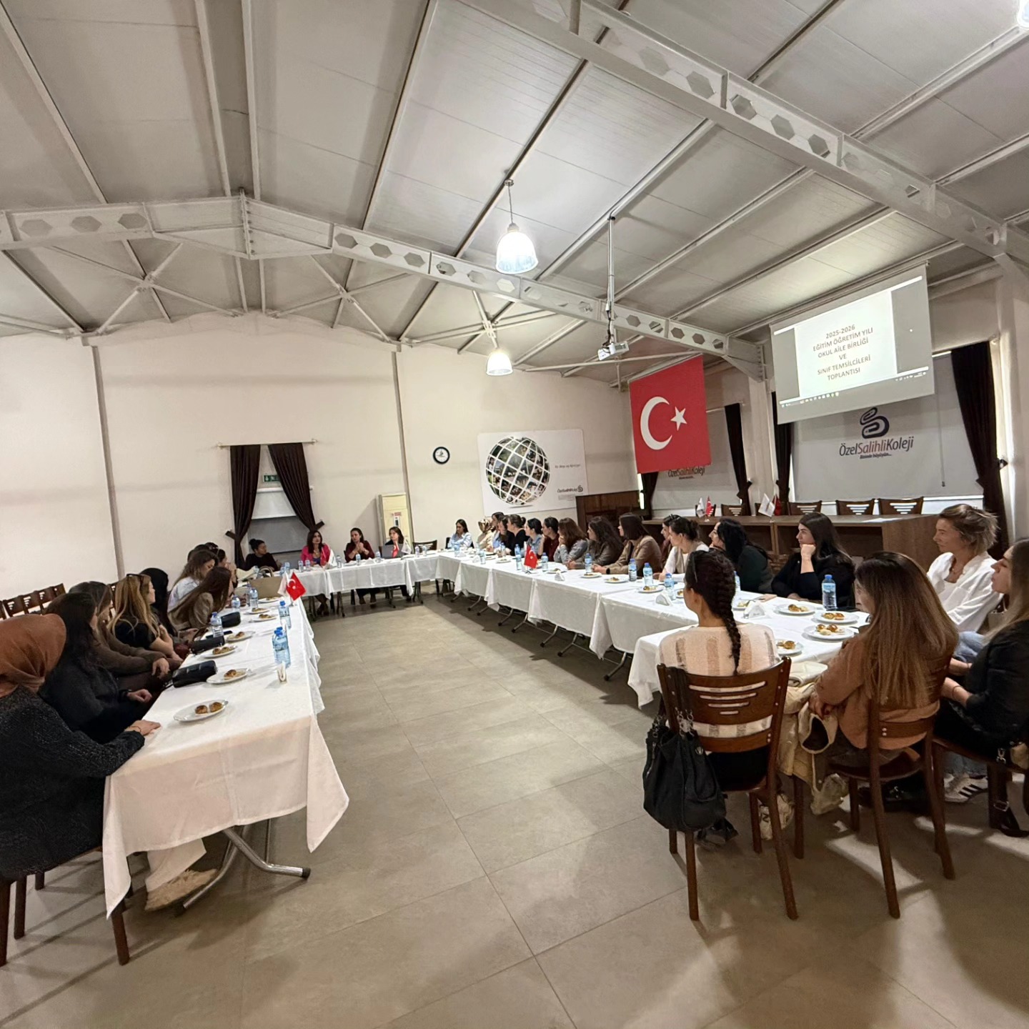 572789263_1588058598881123_8489590835773877964_n