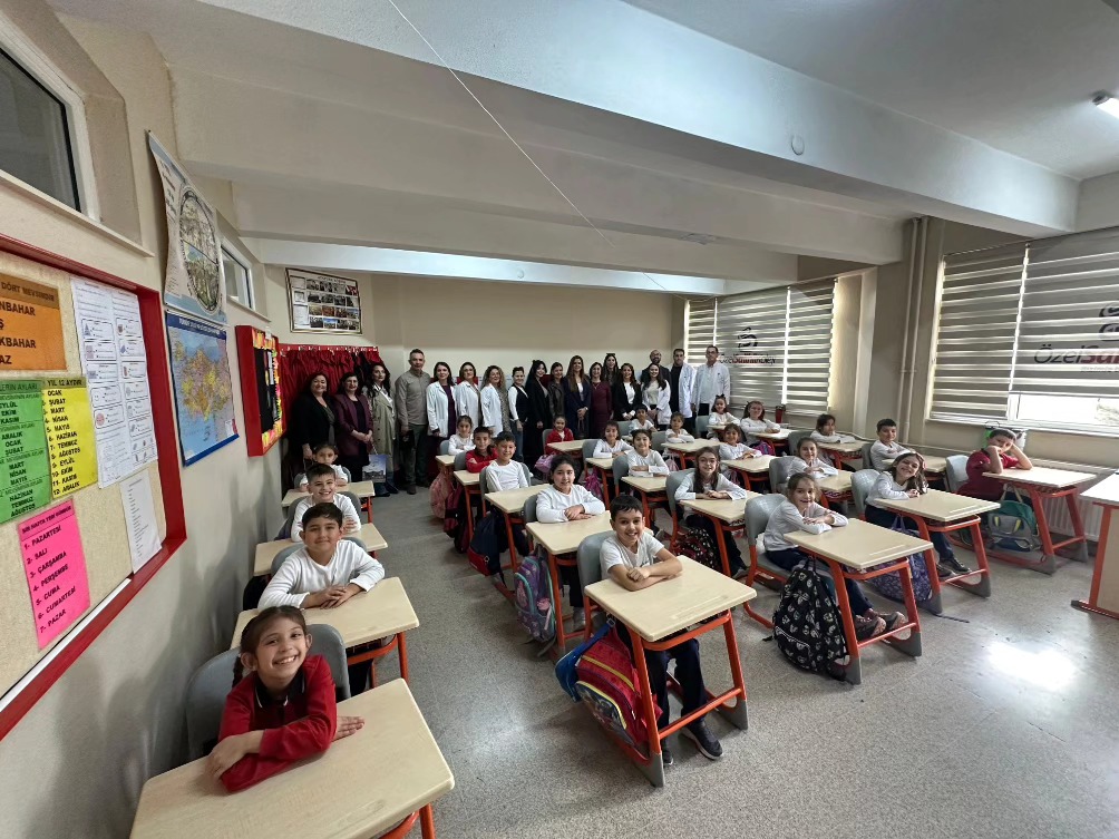 589122818_1609418753411774_1250915680664580519_n