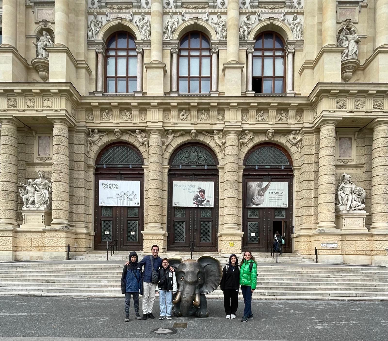 6b94939f-ee9b-4651-af26-c5af57cc8e84