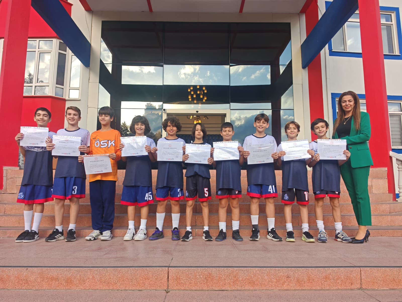 8d970692-6121-427a-a8da-431c70ea6d9e