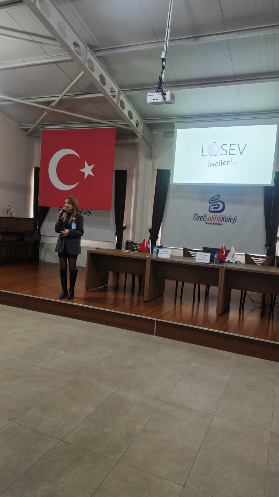 db632344-3c9b-4c20-a409-6be7eb4358f2