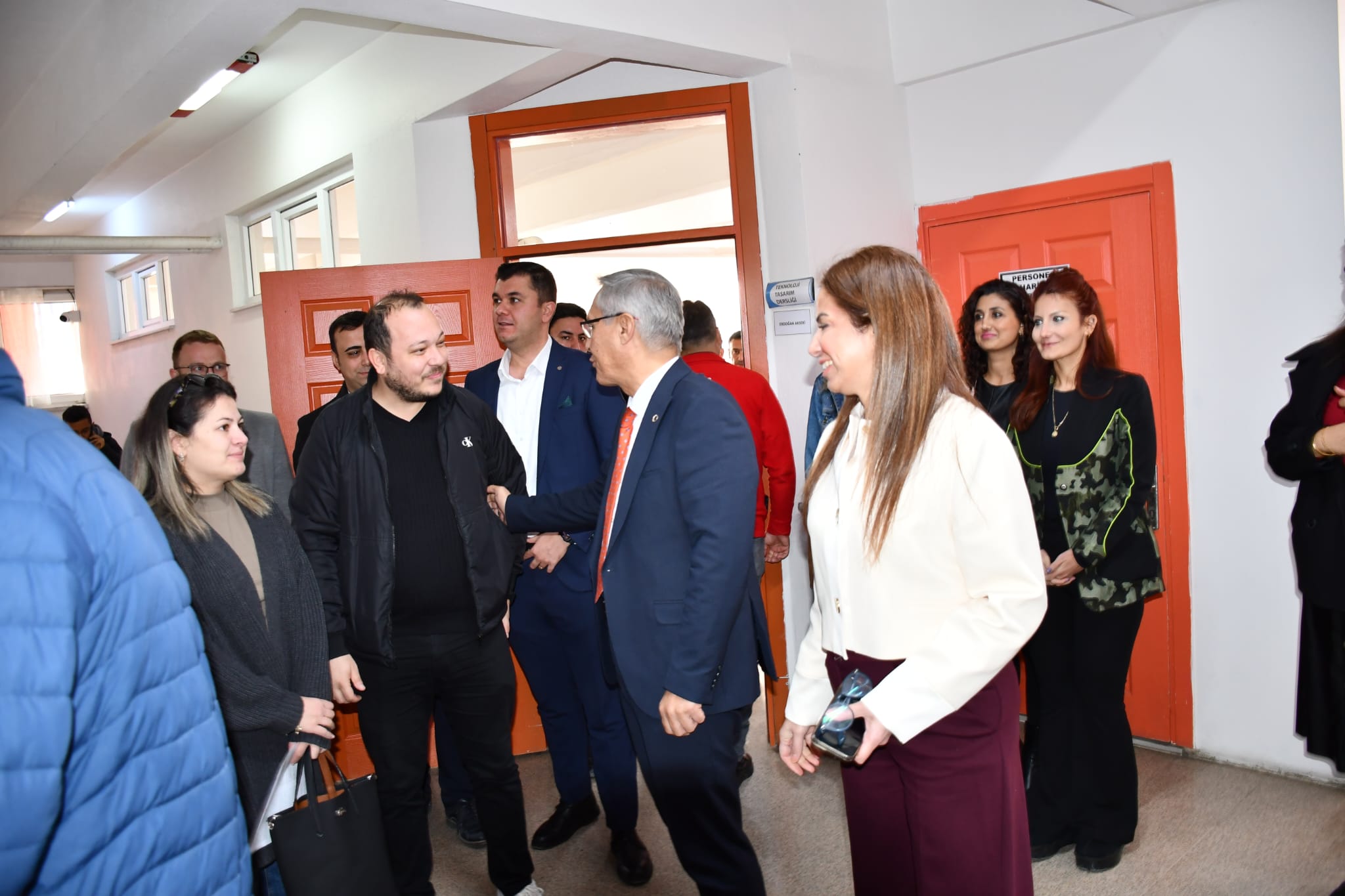 2fed4df2-e65b-4891-813e-c785ec667b32