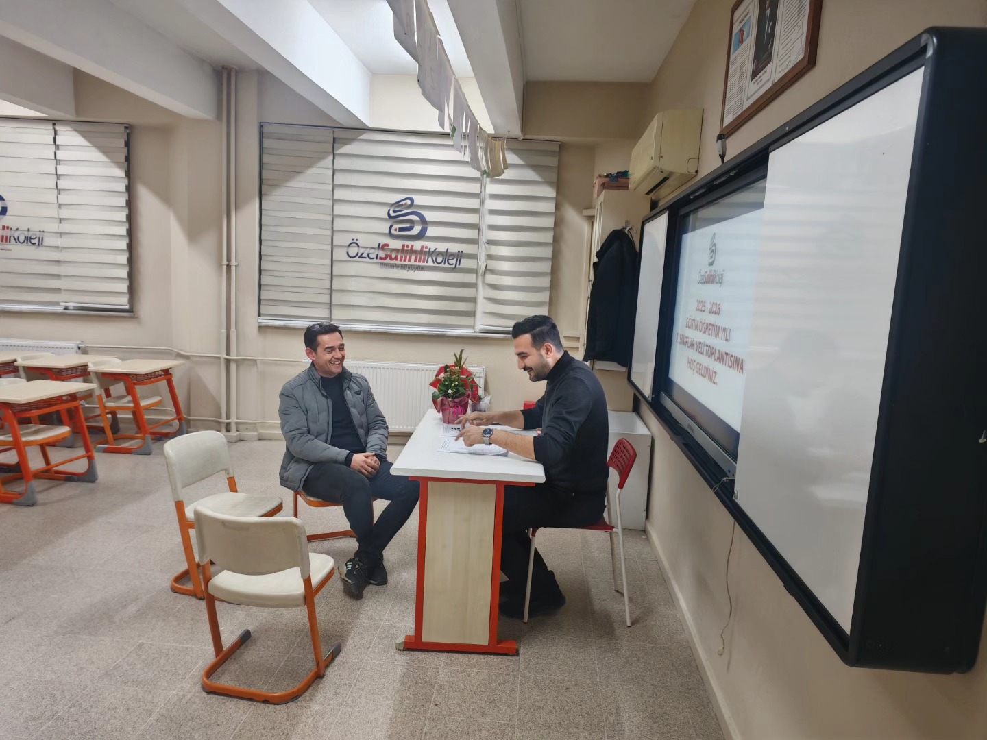 601998469_1629178001435849_587405704369068391_n