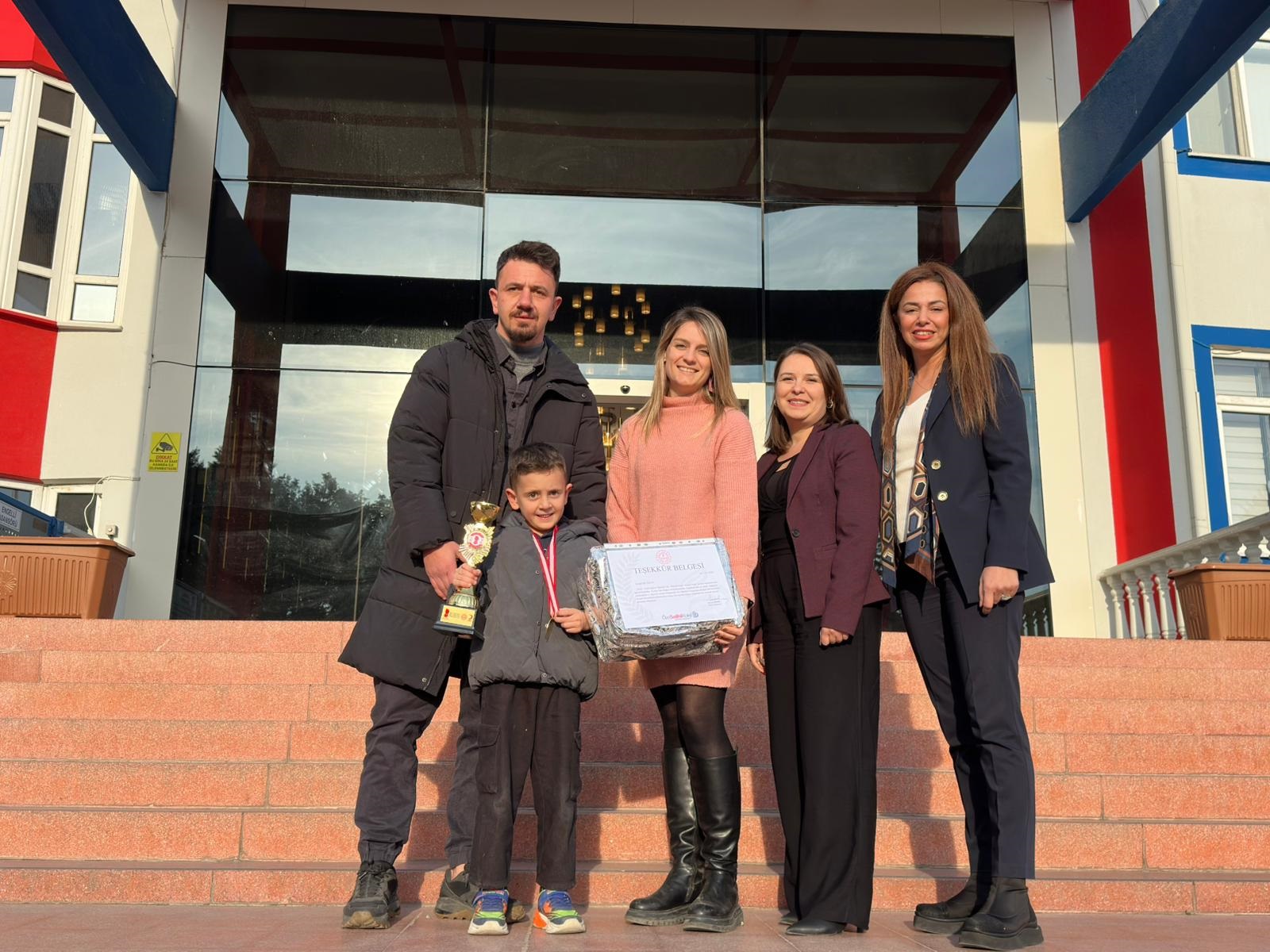 72f1af5f-c589-4675-9e7c-24b468ec9f39