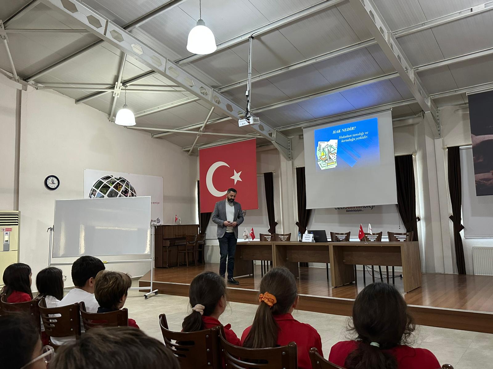 7cbd44d4-4306-43e4-85e2-5516d4a43d32