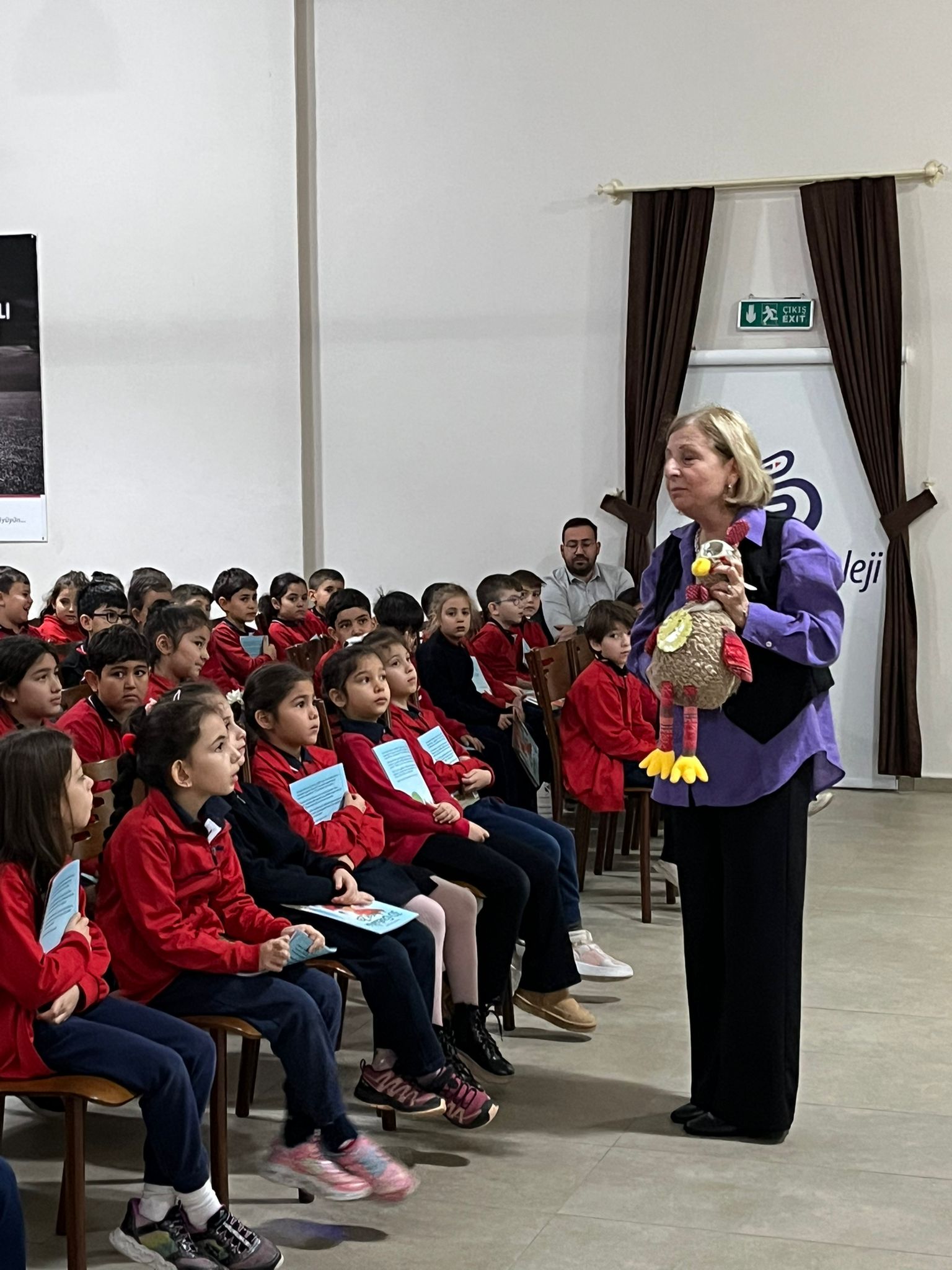 8c21b331-db2e-4dca-a6d5-cd0fcfda1c63