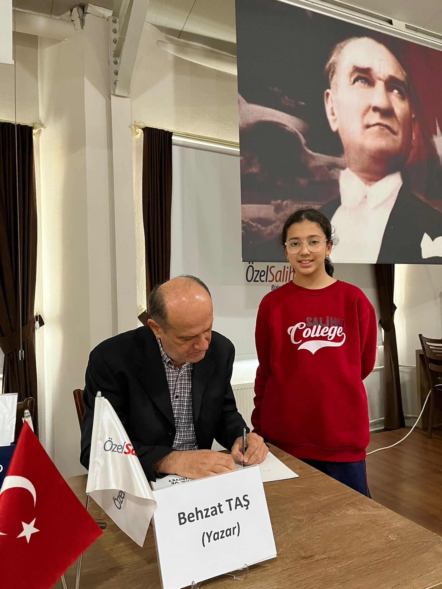 edfcf9ee-a723-40b5-bd86-26d599816eef (1)