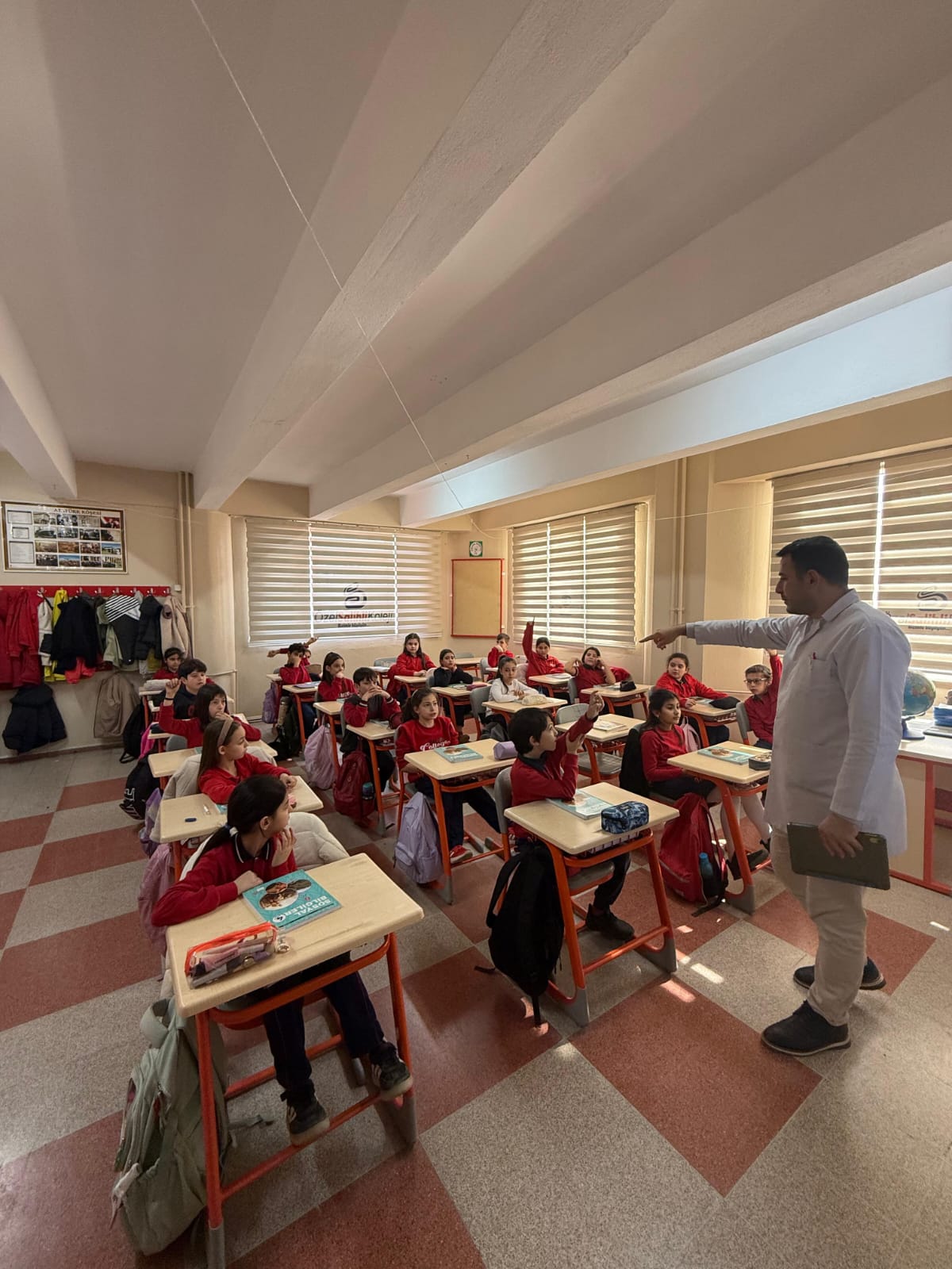 52ac8963-fea3-4c42-93dc-5c7cab512450